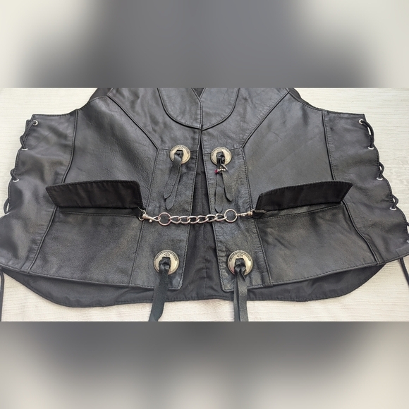 Vintage Harley Davidson Leather Fringed Concho Chain Vest Motorcycle Biker Sz XL - Picture 2 of 15